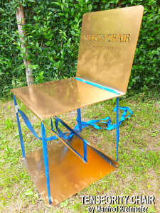 tensegrity-floating-chair-by-manfred-kielnhofer-gold-art-design-furniture-event-